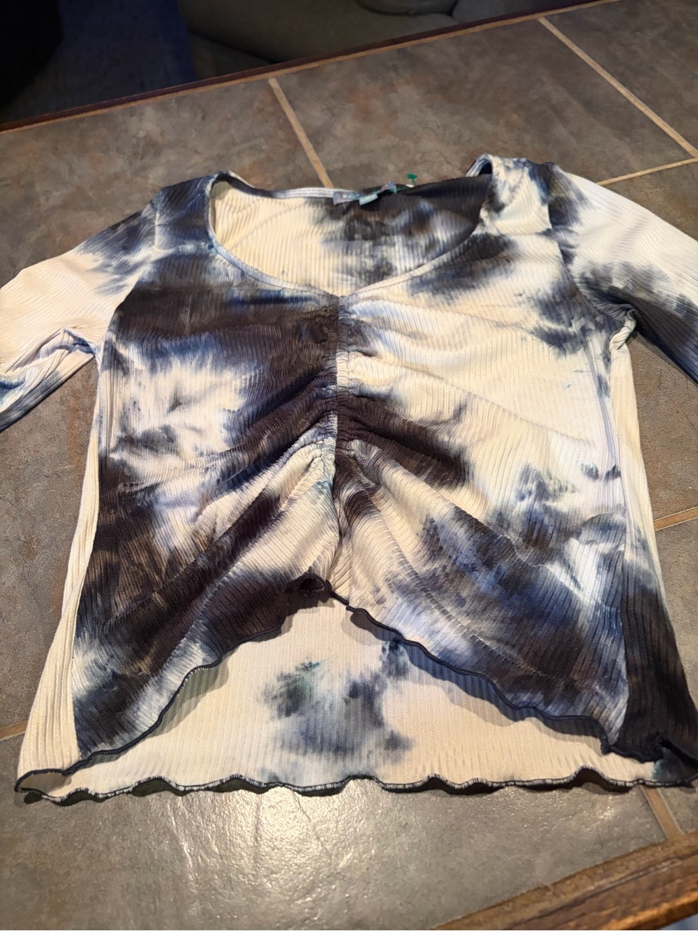 Good Luck Gem tie dye Blue and White Ruched V-Neck ribbed 3/4 Sleeve Top